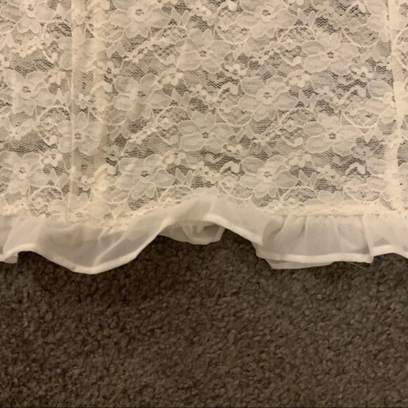 Apt9 Lace VNeck slip size medium - Picture 4 of 5
